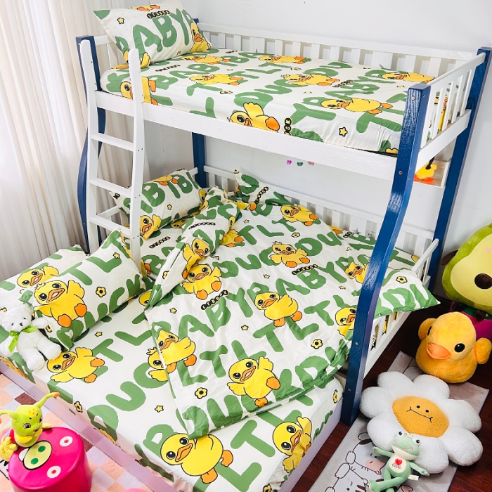 91家纺网 家纺一手货源 找家纺 小虾米 2023新款上下铺小黄鸭系列全棉被套 字母鸭