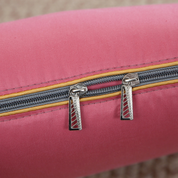 91家纺网 家纺一手货源 找家纺 照世2023新款13372全棉简约羽毛系列抱枕被 粉色