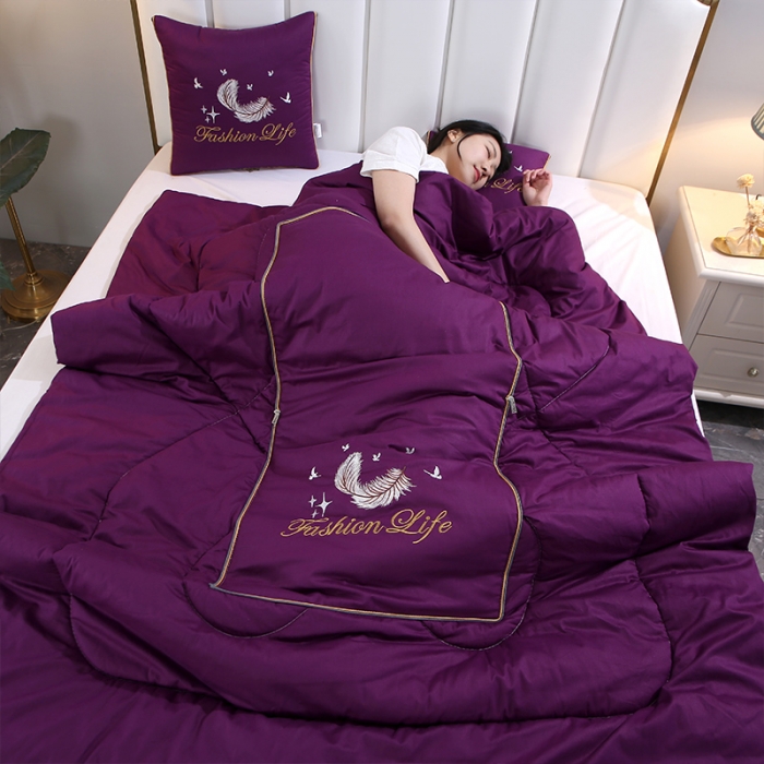 91家纺网 家纺一手货源 找家纺 照世2023新款13372全棉简约羽毛系列抱枕被 紫色