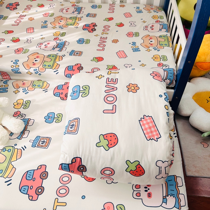 91家纺网 家纺一手货源 找家纺 小虾米 2023新款卡通系列全棉被套 爱的旅途