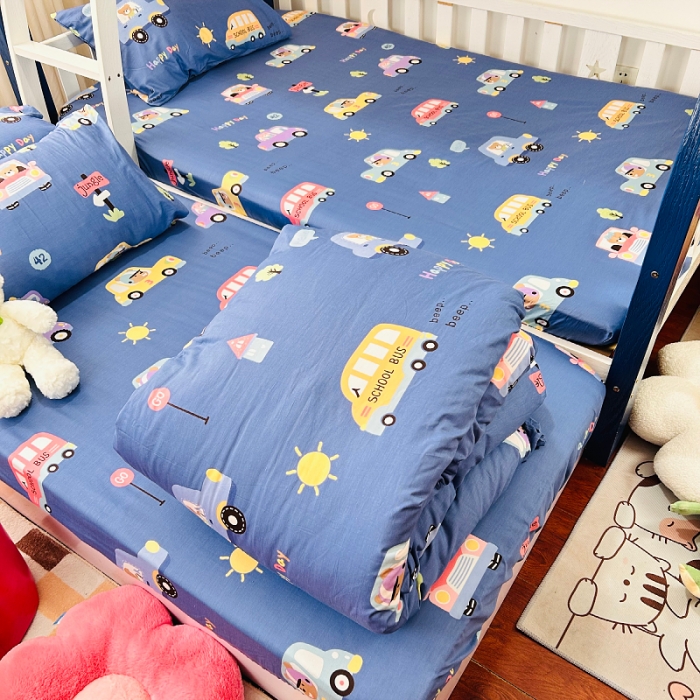91家纺网 家纺一手货源 找家纺 小虾米 2023新款卡通系列全棉被套 宝宝巴士蓝