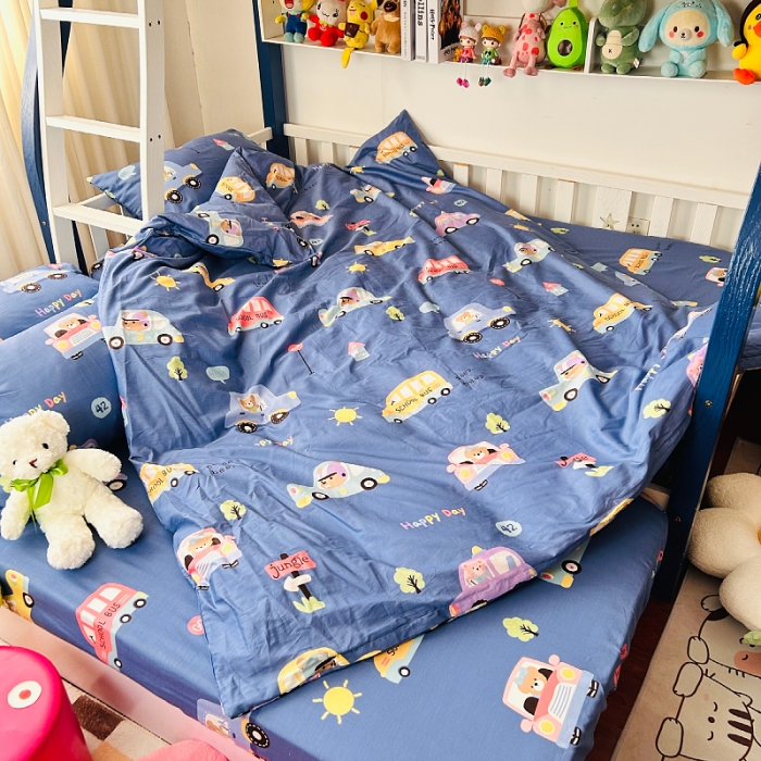 91家纺网 家纺一手货源 找家纺 小虾米 2023新款卡通系列全棉被套 宝宝巴士蓝
