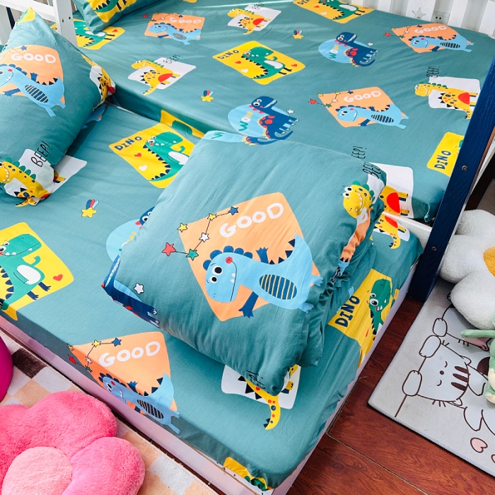 91家纺网 家纺一手货源 找家纺 小虾米 2023新款卡通系列全棉被套 恐龙家族绿