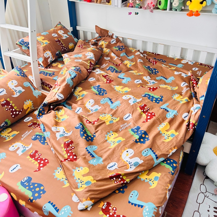 91家纺网 家纺一手货源 找家纺 小虾米 2023新款卡通系列全棉被套 恐龙日记咖