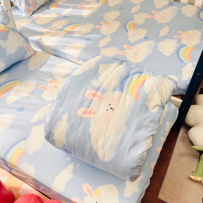 91家纺网 家纺一手货源 找家纺 小虾米 2023新款卡通系列全棉被套 阳光彩虹