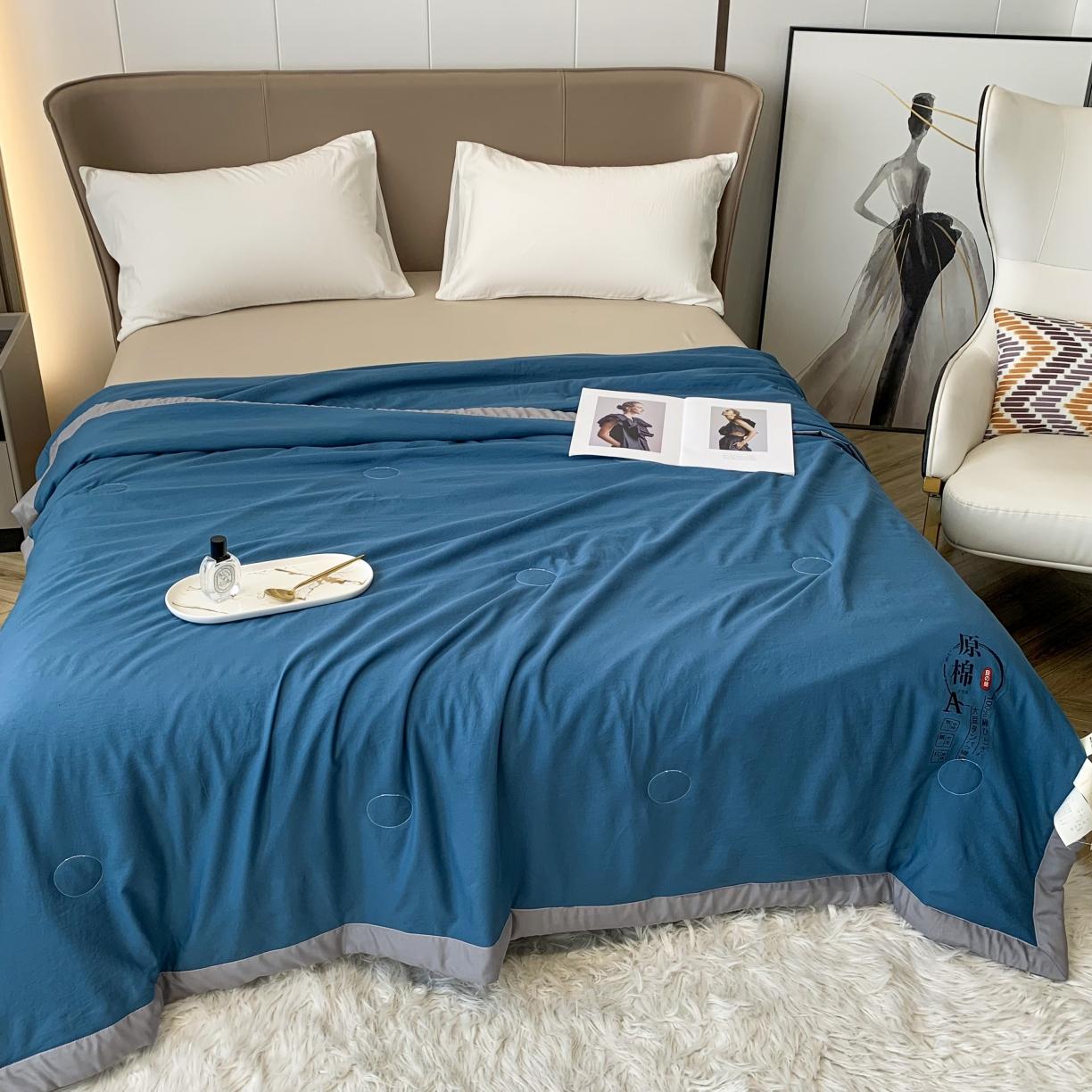 91家纺网 家纺一手货源 找家纺 2025爱宝被业手包边原棉被直播夏凉被 蓝色