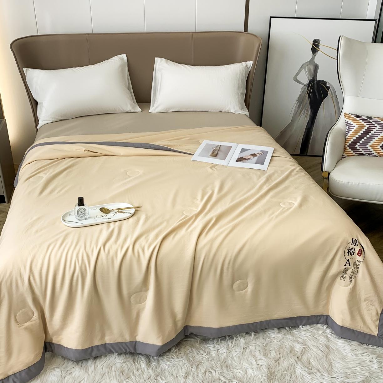 91家纺网 家纺一手货源 找家纺 2025爱宝被业手包边原棉被直播夏凉被 姜黄