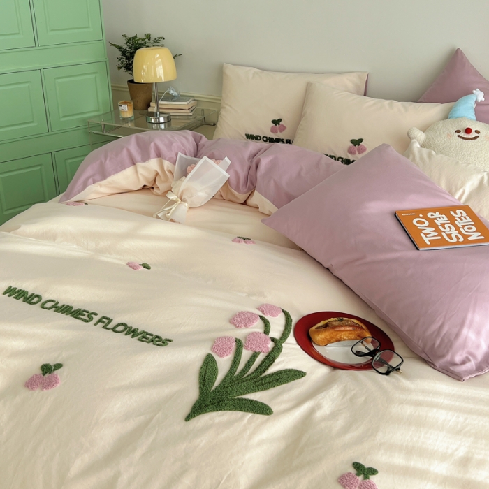 91家纺网 家纺一手货源 找家纺 三朵 2023新款全棉水洗棉毛巾绣花四件套 紫风铃