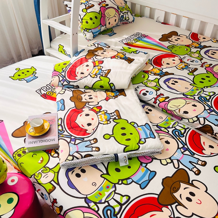91家纺网 家纺一手货源 找家纺 小虾米 2023新款卡通系列全棉夏被 巴斯光年