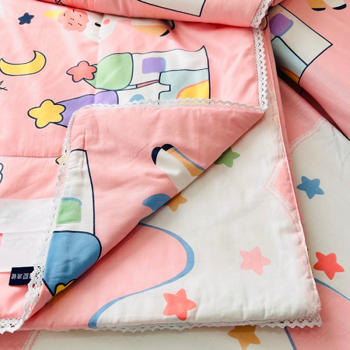 91家纺网 家纺一手货源 找家纺 小虾米 2023新款卡通系列全棉夏被 甜甜的梦粉