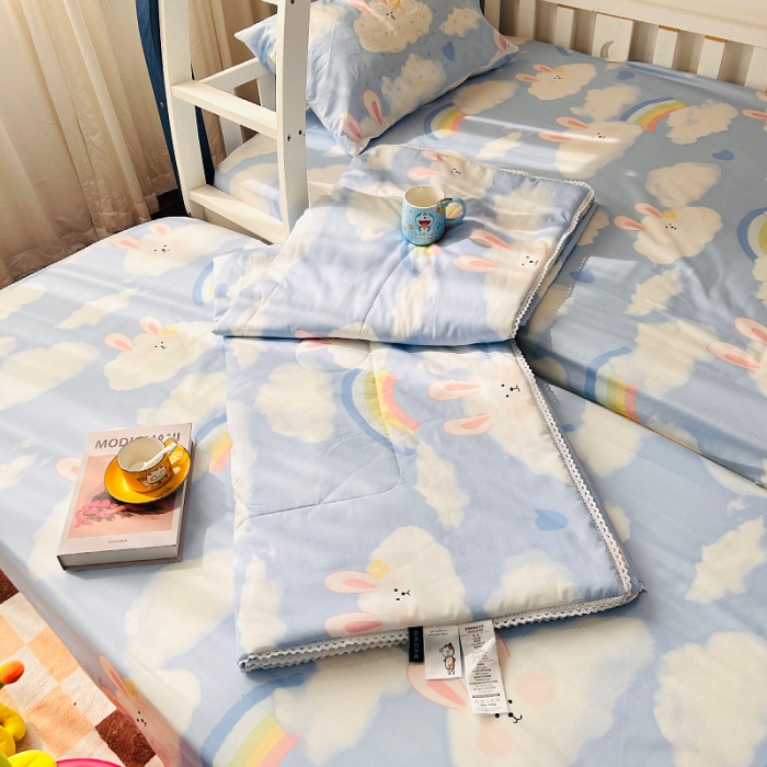 91家纺网 家纺一手货源 找家纺 小虾米 2023新款卡通系列全棉夏被 阳光彩虹