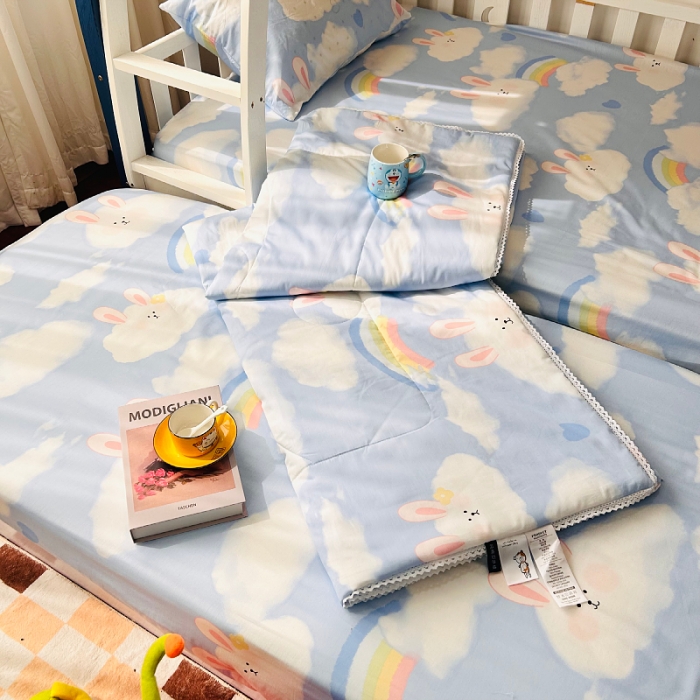 91家纺网 家纺一手货源 找家纺 小虾米 2023新款卡通系列全棉夏被 阳光彩虹