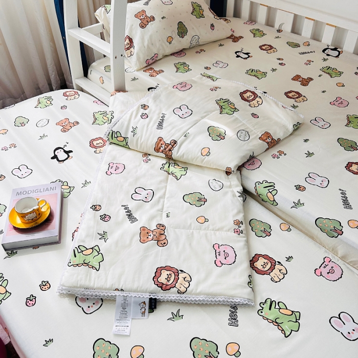 91家纺网 家纺一手货源 找家纺 小虾米 2023新款卡通系列全棉夏被 野餐派对