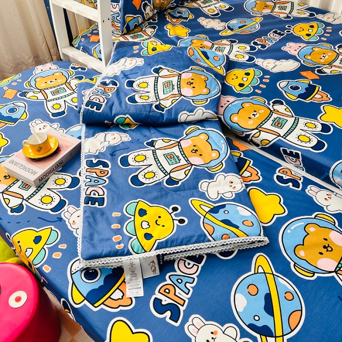 91家纺网 家纺一手货源 找家纺 小虾米 2023新款卡通系列全棉夏被 宇宙空间站