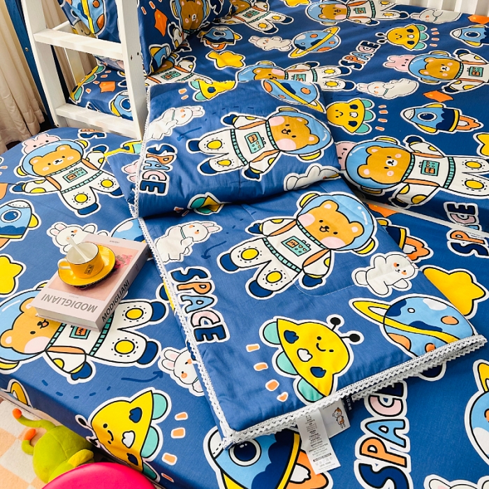 91家纺网 家纺一手货源 找家纺 小虾米 2023新款卡通系列全棉夏被 宇宙空间站