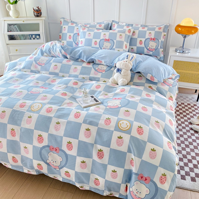 91家纺网 家纺一手货源 找家纺 帛织澜  2025新款全棉喷气12868系列纯棉四件套 草莓小熊-兰