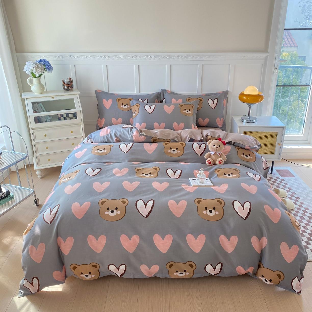 91家纺网 家纺一手货源 找家纺 帛织澜  2025新款全棉喷气12868系列纯棉四件套 多米熊-咖