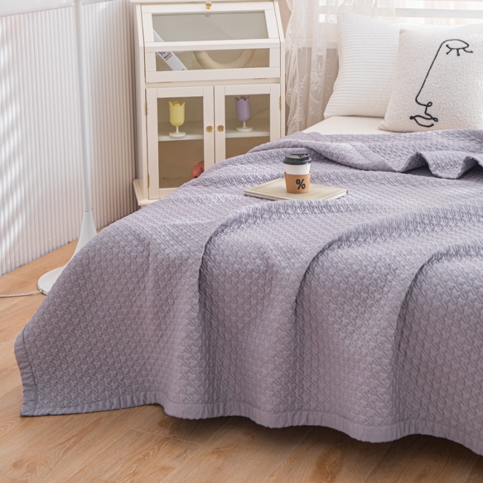 91家纺网 家纺一手货源 找家纺 卡奥  2023新款天丝床盖夏被 罗马灰