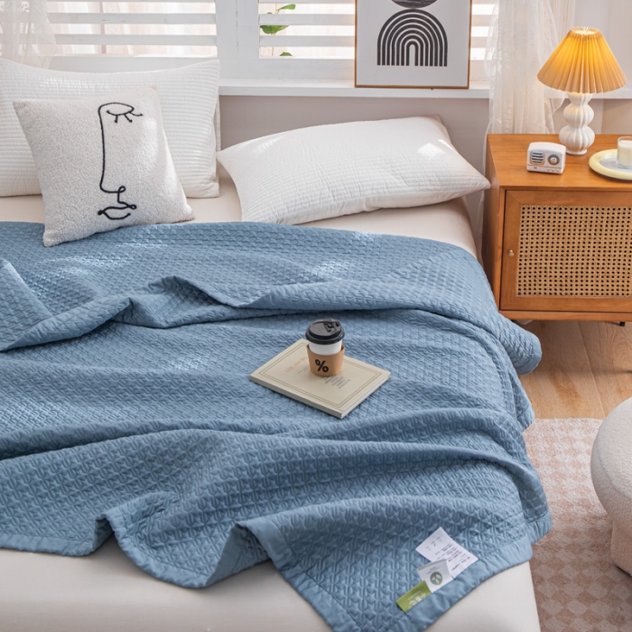 91家纺网 家纺一手货源 找家纺 卡奥  2023新款天丝床盖夏被 鸢尾蓝