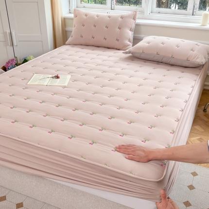 91家纺网 家纺一手货源 找家纺 尊康家纺（原磊科） 2024亲肤奶昔棉夹棉床笠樱桃系列 樱桃-米咖