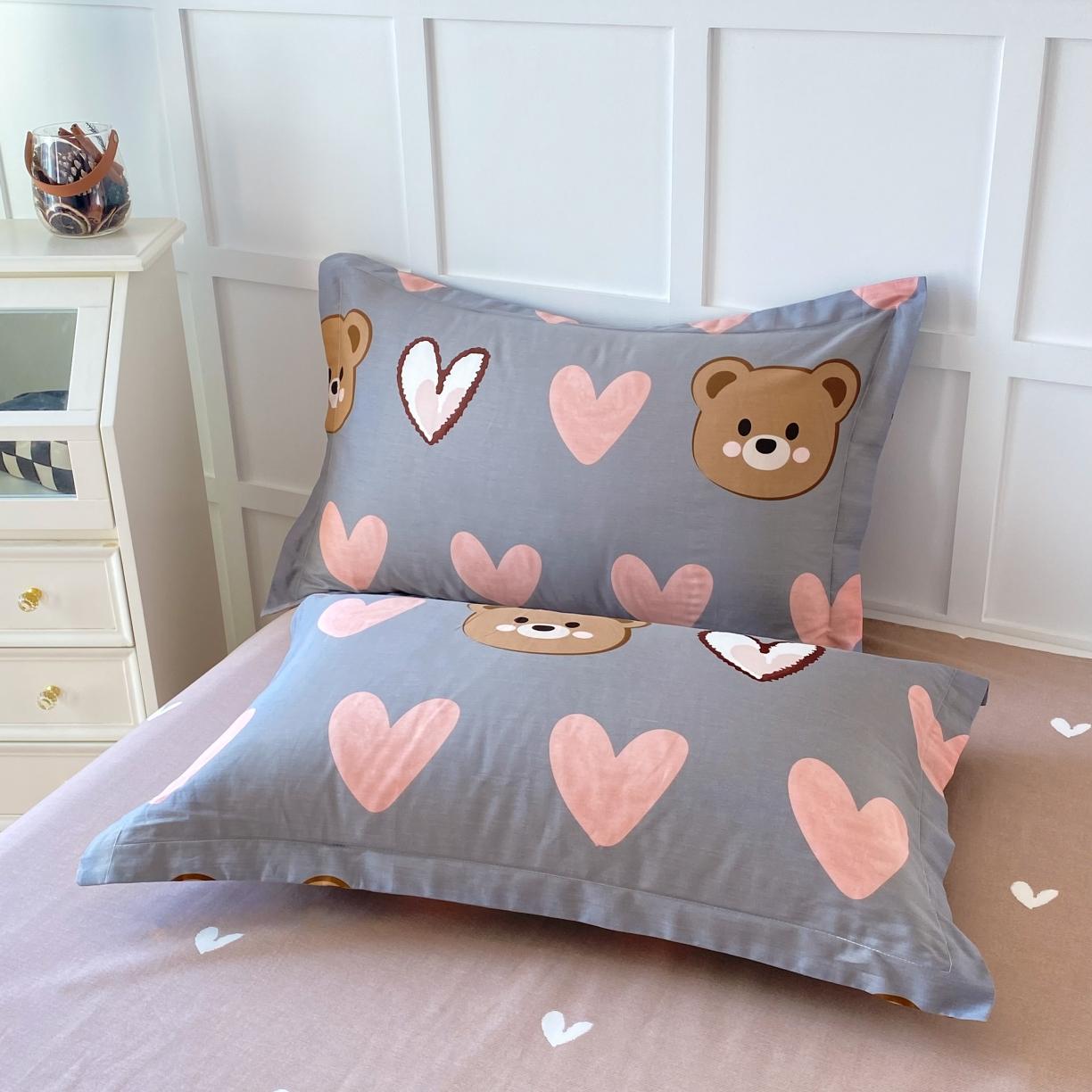 91家纺网 家纺一手货源 找家纺 帛织澜  2025新款全棉喷气12868系列纯棉枕套 多米熊-咖