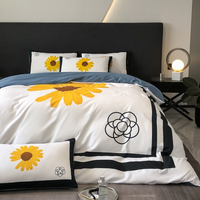 91家纺网 家纺一手货源 找家纺 花沐 2025新款轻奢潮牌亲肤棉纯棉四件套 轻奢太阳花