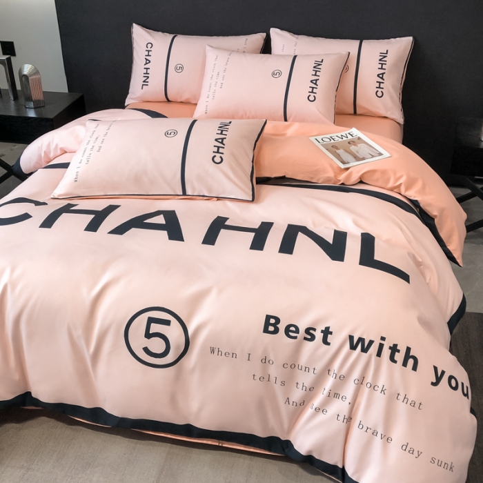 91家纺网 家纺一手货源 找家纺 花沐 2025新款轻奢潮牌亲肤棉纯棉四件套 小香风粉色