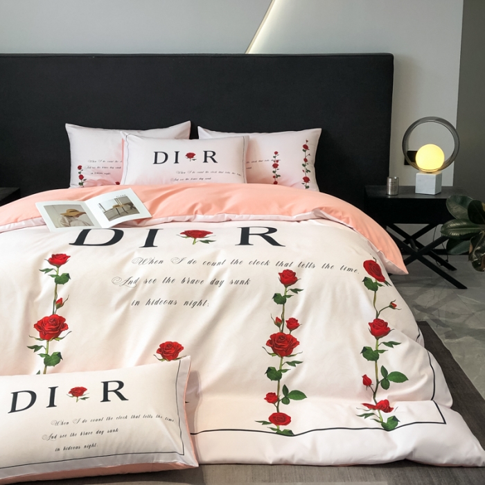 91家纺网 家纺一手货源 找家纺 花沐 2025新款轻奢潮牌亲肤棉纯棉四件套 轻奢字母花