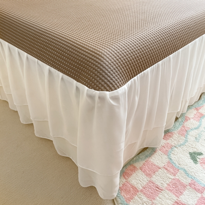 91家纺网 家纺一手货源 找家纺 川悦生活2023新款雪纺极速凉感凉豆豆床裙凉席三件套 贝昔-咖色