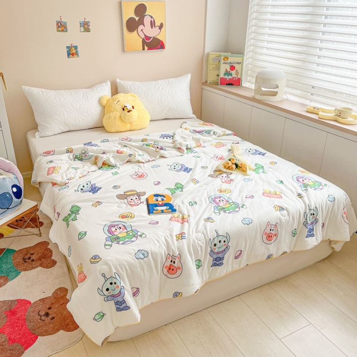 91家纺网 家纺一手货源 找家纺 大彩家居 2023新款迪士尼A类针织棉夏凉被 巴斯光年