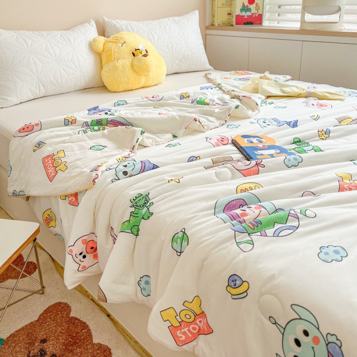 91家纺网 家纺一手货源 找家纺 大彩家居 2023新款迪士尼A类针织棉夏凉被 巴斯光年