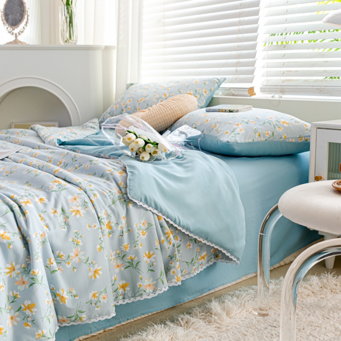 91家纺网 家纺一手货源 找家纺 羋多 2024新款小清新花边水洗棉夏被夏被四件套花间