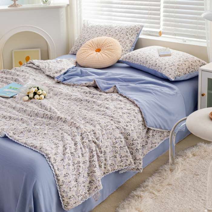 91家纺网 家纺一手货源 找家纺 羋多 2024新款小清新花边水洗棉夏被夏被四件套浪漫初夏