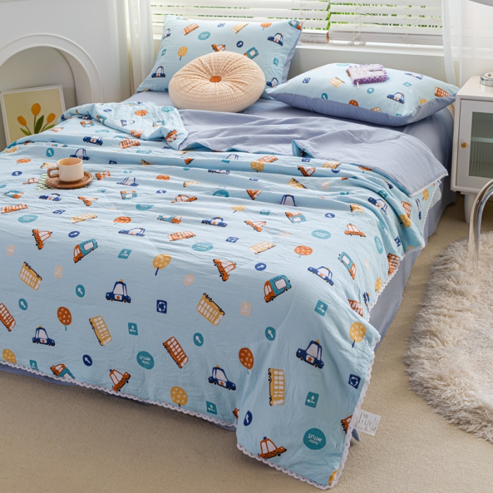 91家纺网 家纺一手货源 找家纺 羋多 2024新款小清新花边水洗棉夏被夏被四件套汽车家族