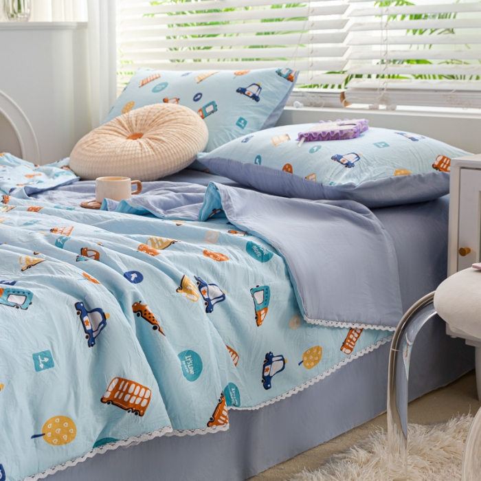 91家纺网 家纺一手货源 找家纺 羋多 2024新款小清新花边水洗棉夏被夏被四件套汽车家族