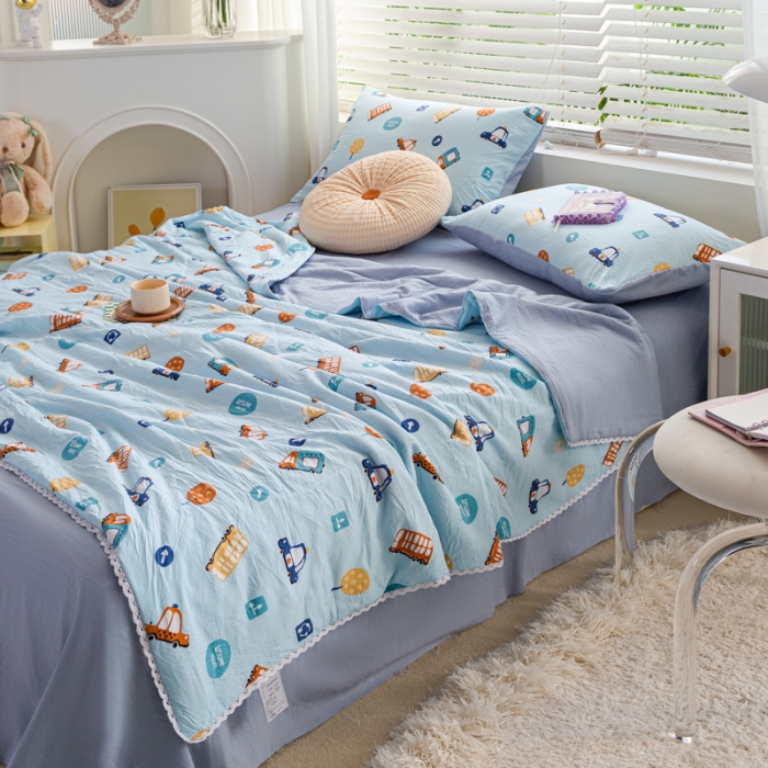 91家纺网 家纺一手货源 找家纺 羋多 2024新款小清新花边水洗棉夏被夏被四件套汽车家族