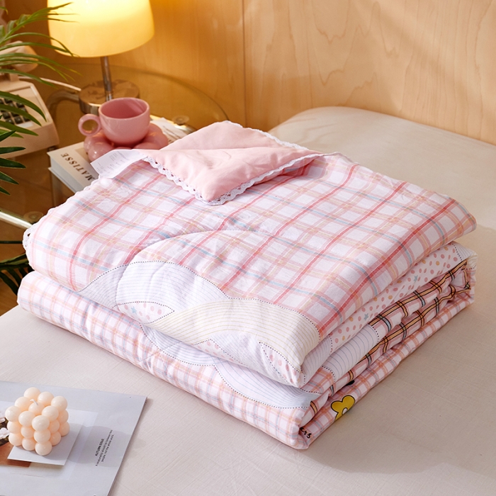 91家纺网 家纺一手货源 找家纺 羋多 2024新款小清新花边水洗棉夏被夏被四件套盛夏光年