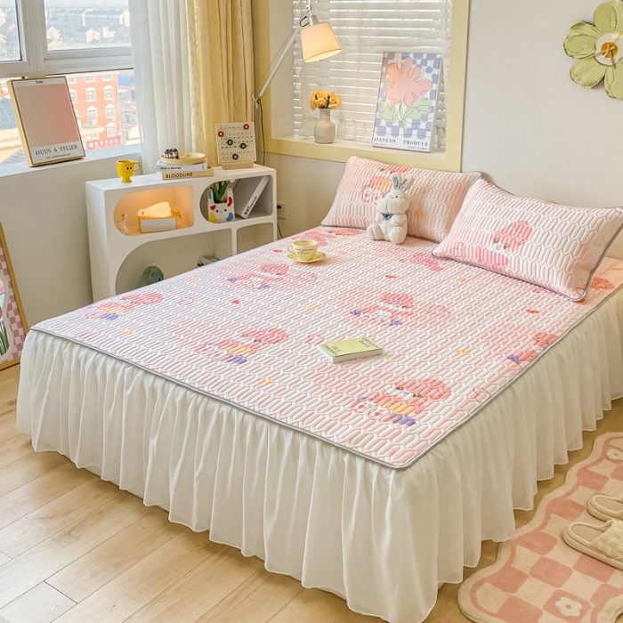 91家纺网 家纺一手货源 找家纺 （总）金爱家 2023新款凉感丝乳胶软凉席床裙款三件套