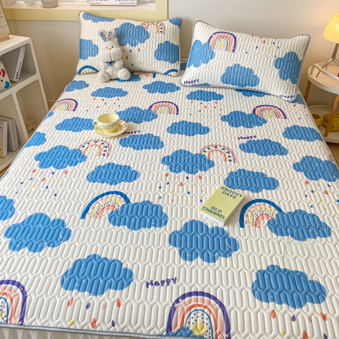 91家纺网 家纺一手货源 找家纺 金爱家 2023新款凉感丝乳胶软凉席床裙款三件套 彩虹云朵