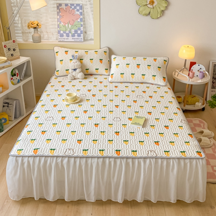 91家纺网 家纺一手货源 找家纺 金爱家 2023新款凉感丝乳胶软凉席床裙款三件套 小萝卜