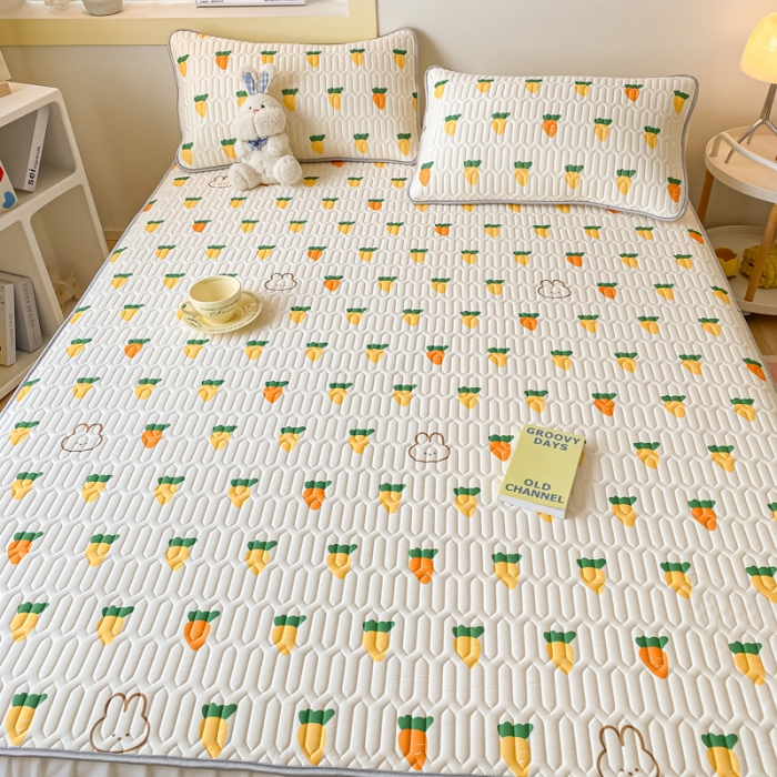 91家纺网 家纺一手货源 找家纺 金爱家 2023新款凉感丝乳胶软凉席床裙款三件套 小萝卜