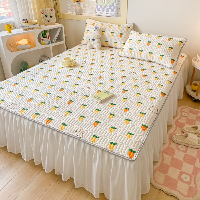 91家纺网 家纺一手货源 找家纺 金爱家 2023新款凉感丝乳胶软凉席床裙款三件套 小萝卜