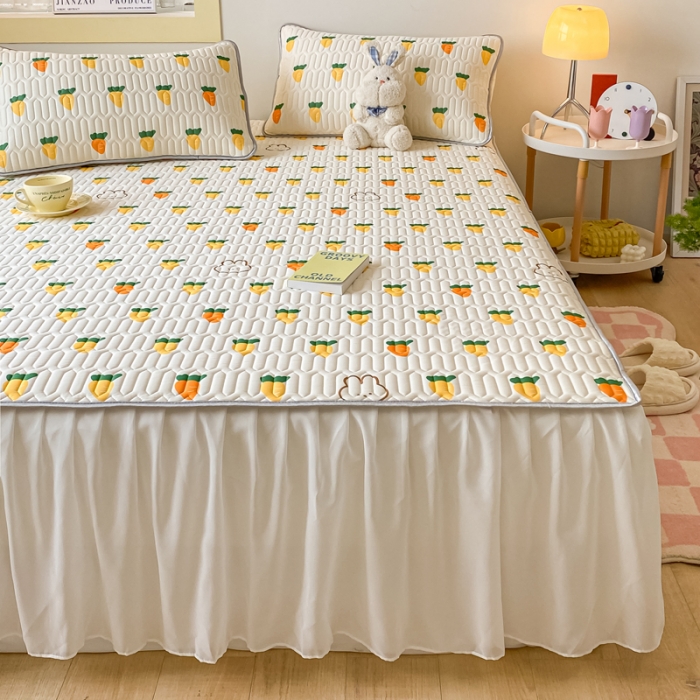 91家纺网 家纺一手货源 找家纺 金爱家 2023新款凉感丝乳胶软凉席床裙款三件套 小萝卜