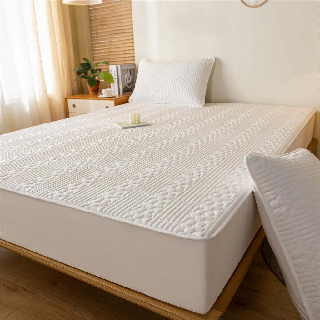 91家纺网 家纺一手货源 找家纺 （总）古吉梦 2023新款 A类水洗棉夹棉防水床笠三件套-花朵