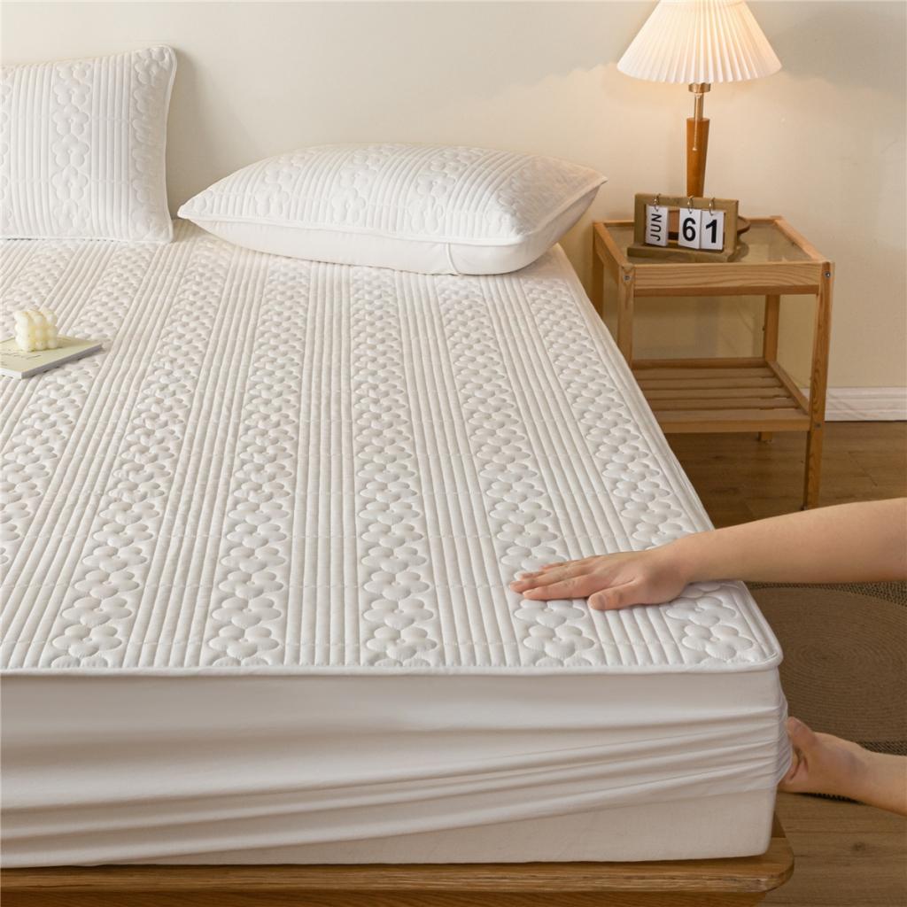 91家纺网 家纺一手货源 找家纺 （总）古吉梦 2023新款 A类水洗棉夹棉防水床笠三件套-花朵