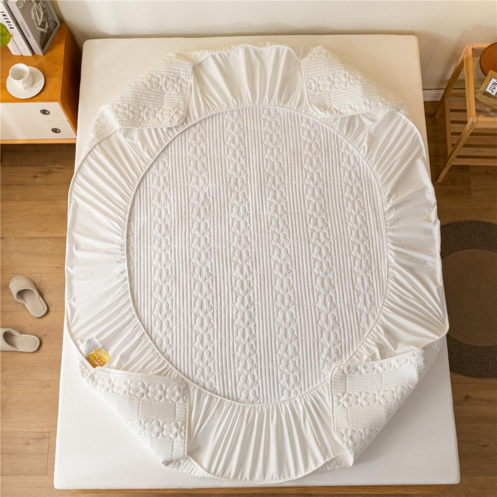 91家纺网 家纺一手货源 找家纺 （总）古吉梦 2023新款 A类水洗棉夹棉防水床笠三件套-花朵