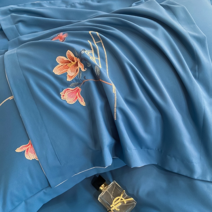 91家纺网 家纺一手货源 找家纺 大麦乐田 2023新款亲肤雅棉刺绣四件套-满园春 满园春宾利蓝