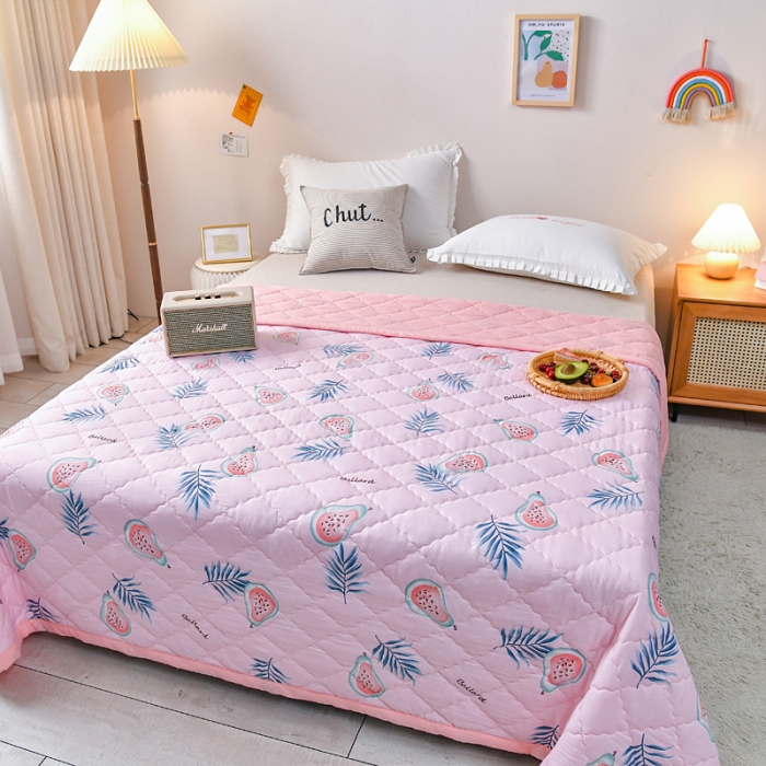 91家纺网 家纺一手货源 找家纺 被多多2023新款水洗棉印花夏凉被空调被 芭蕉-粉