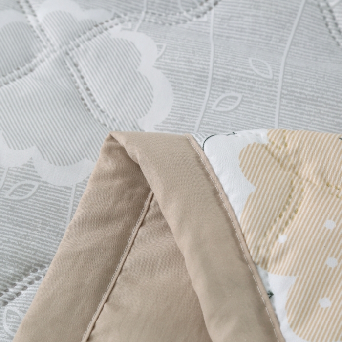 91家纺网 家纺一手货源 找家纺 被多多2023新款水洗棉印花夏凉被空调被 花样年华