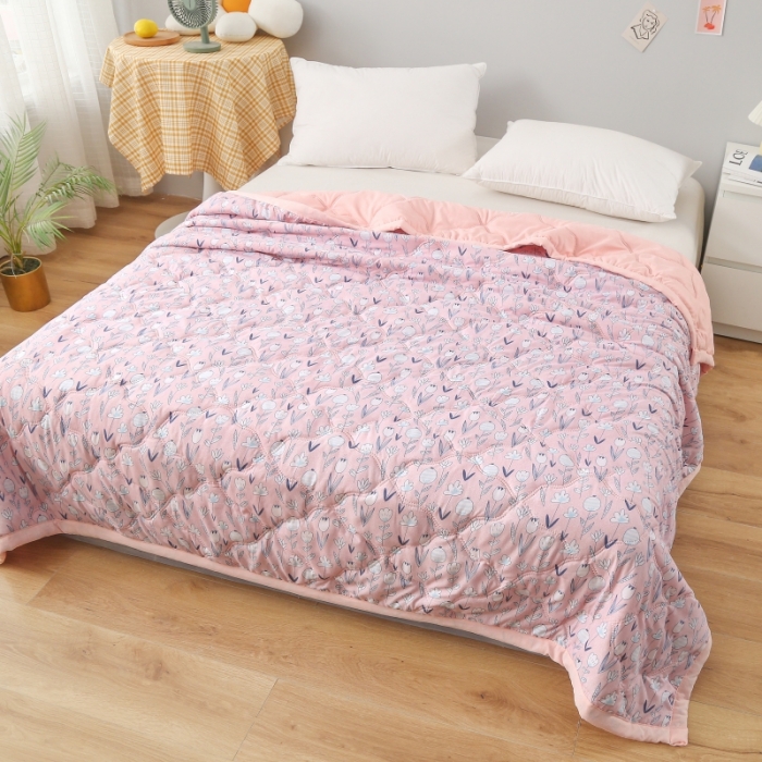 91家纺网 家纺一手货源 找家纺 被多多2023新款水洗棉印花夏凉被空调被 清新疏影